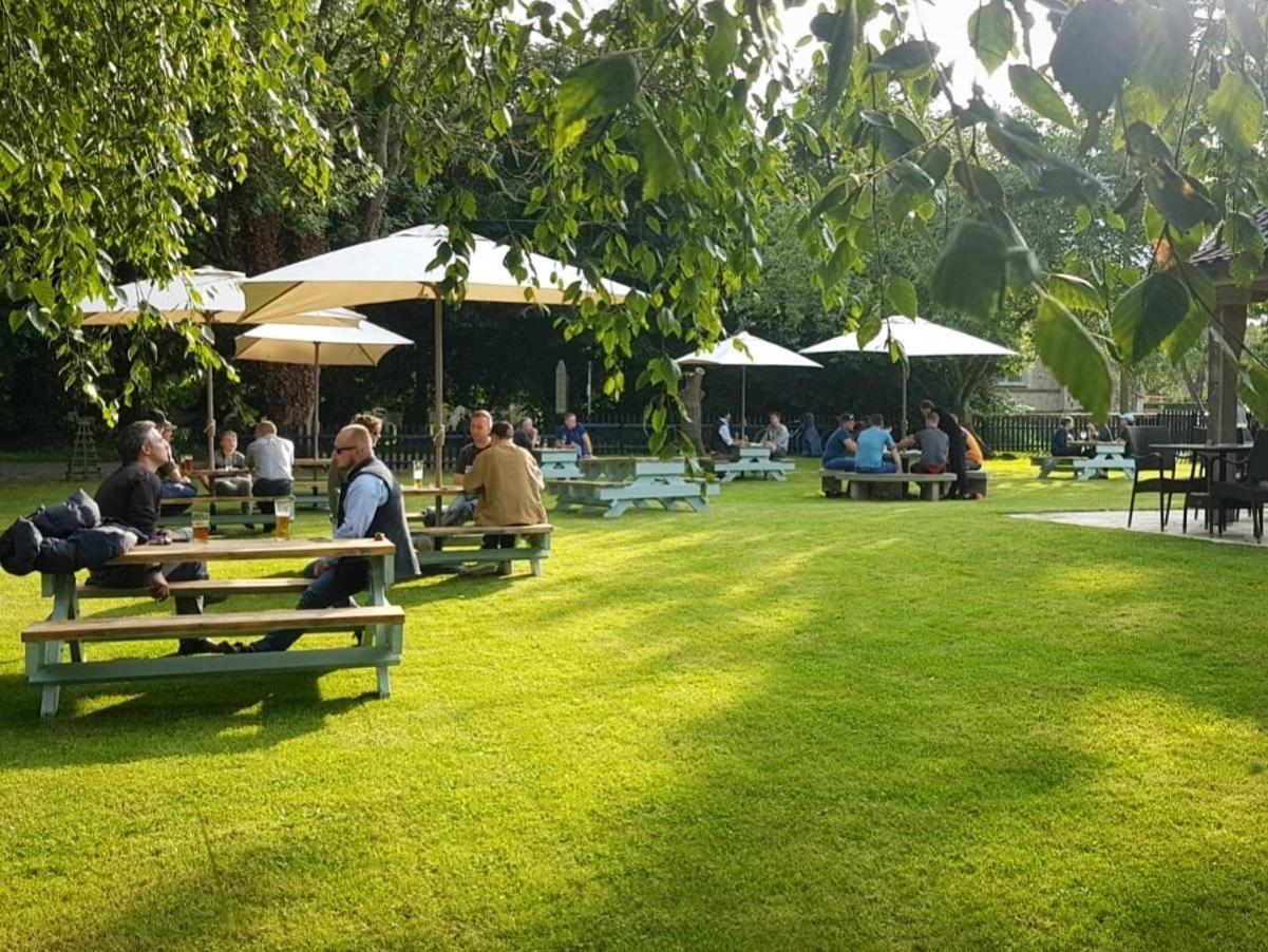 Hotel The Bedingfeld Arms Oxborough Exterior foto