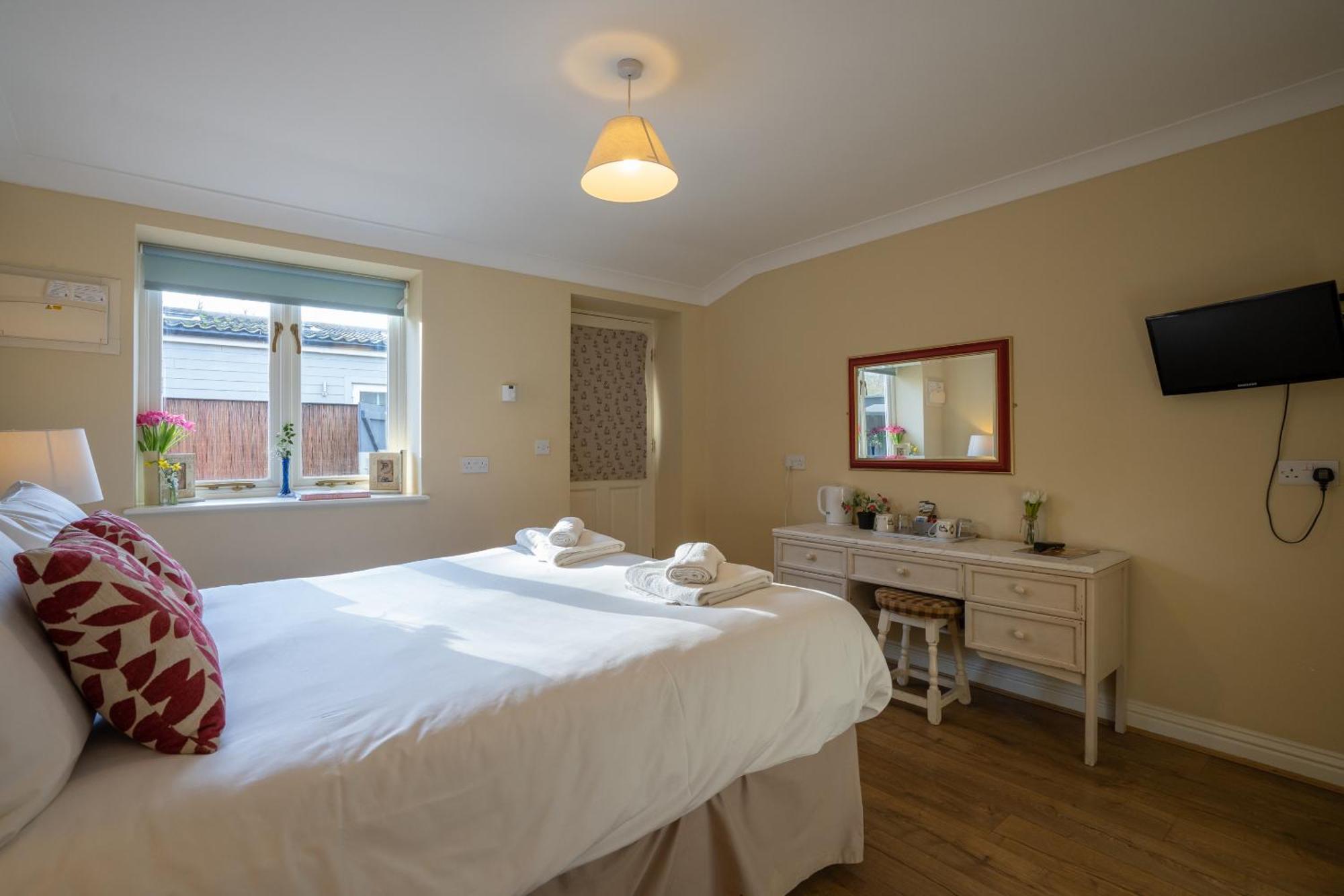 Hotel The Bedingfeld Arms Oxborough Habitación foto