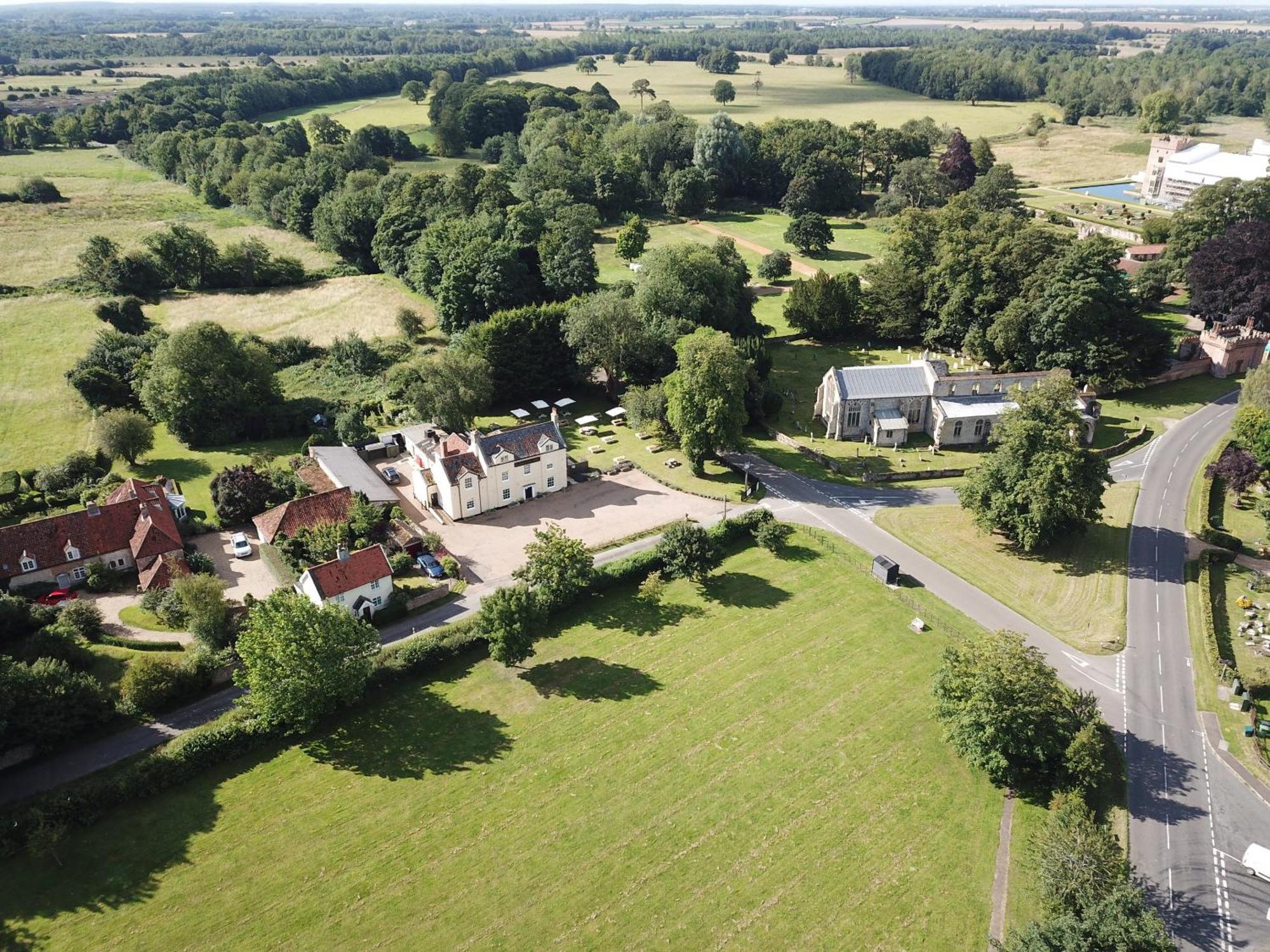 Hotel The Bedingfeld Arms Oxborough Exterior foto